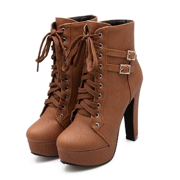 S. the Widow Shoes - ADALINE Tan Chunky Heeled Booties